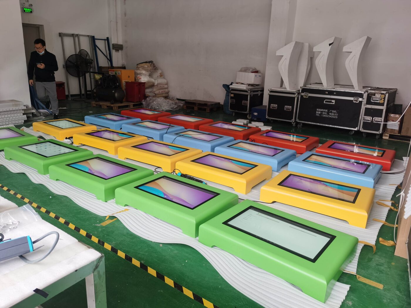 Tables tactiles Kiddyz en cours de production