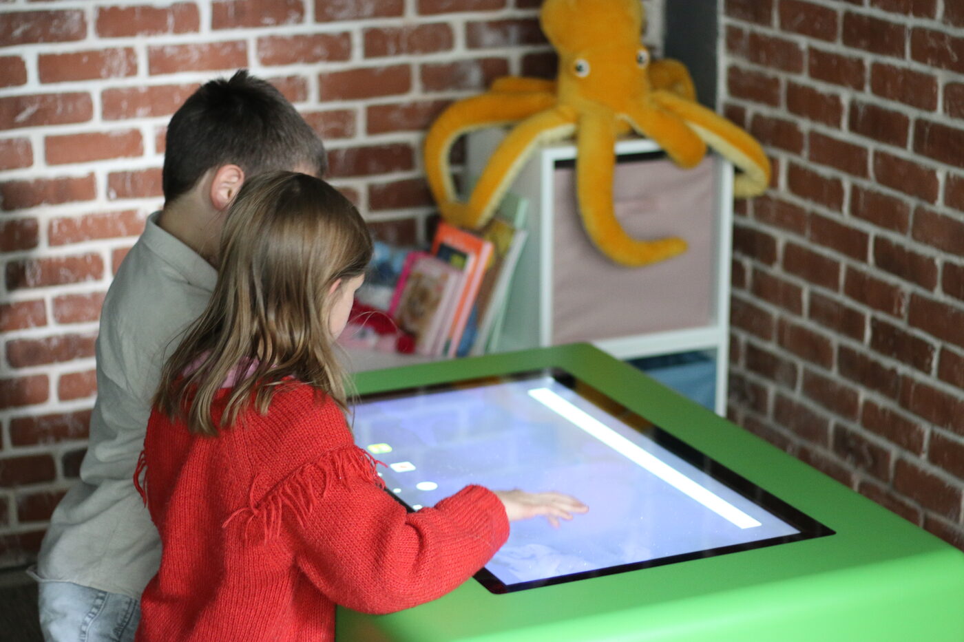 Enfants jouant dans une Kiddy-Zone